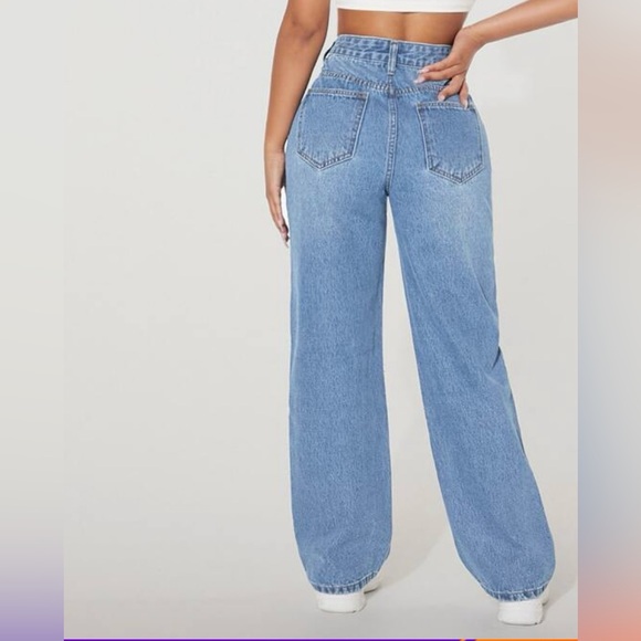 SHEIN distressed jeans - Picture 15 of 15